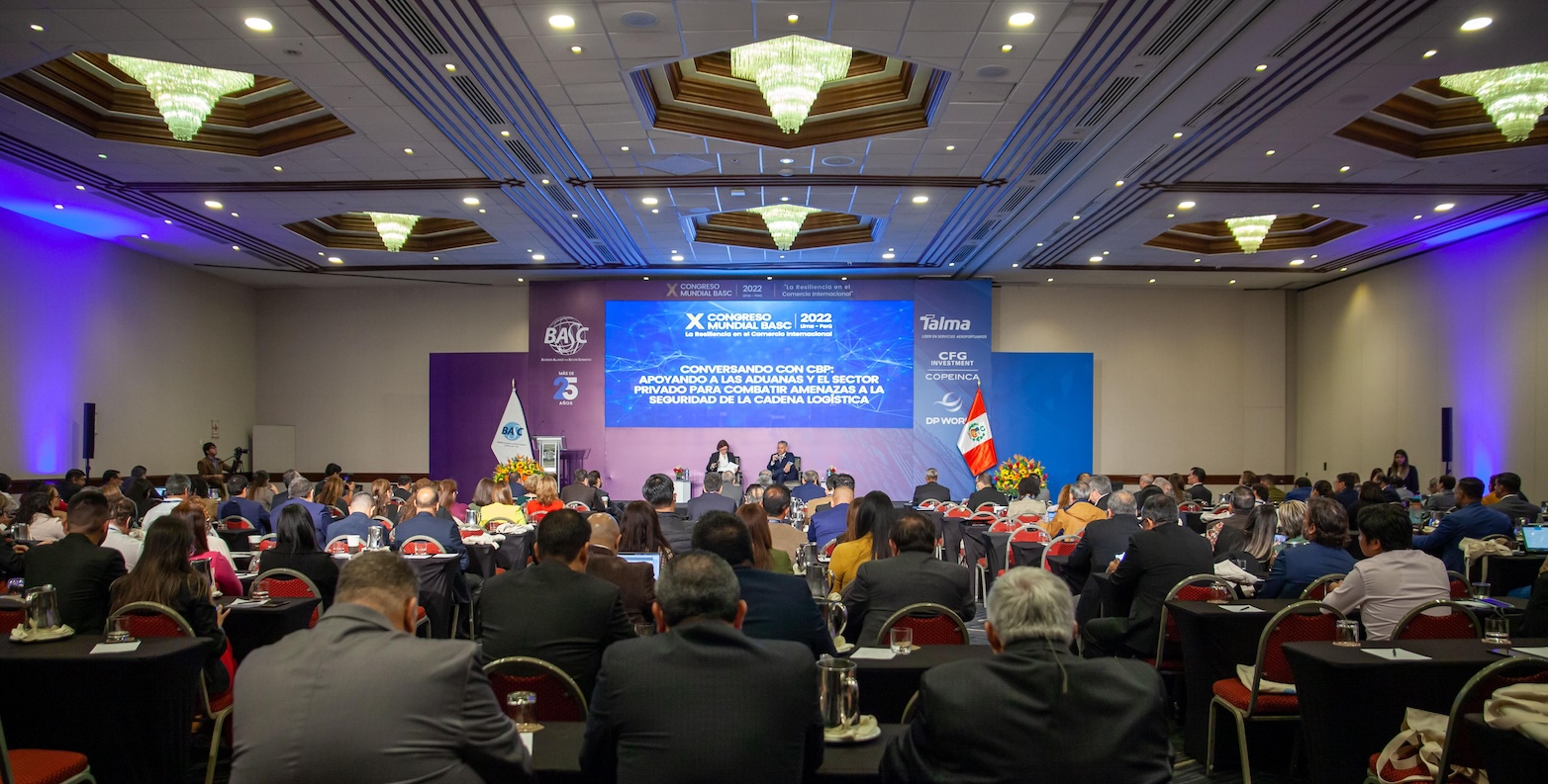 El Décimo Congreso Mundial BASC congregó a expertos en seguridad del comercio internacional de más de 15 países en LimaEl Décimo Congreso Mundial BASC congregó a expertos en seguridad del comercio internacional de más de 15 países en Lima